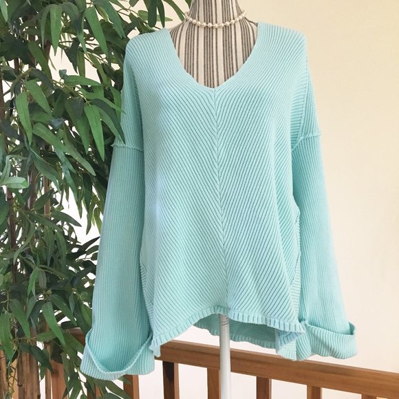Free People Sky Blue V-Neck Sweater Size Large - Picture 2 of 10